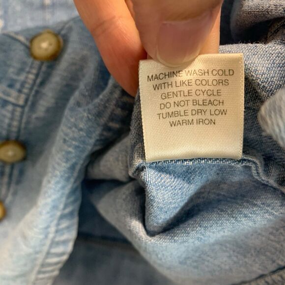 Christopher & Banks Womens Denim Pleated Button Detail Western Shirt S Festival - Picture 5 of 6